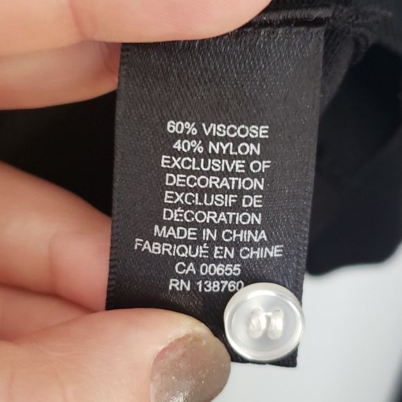 Sweater w/ Lace Collar - Picture 6 of 7